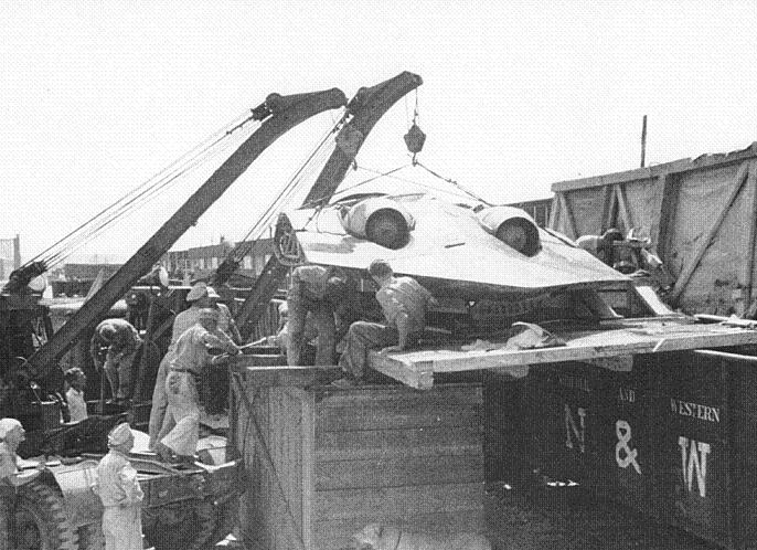 Unloading of the captured Horten Ho 229 V3 from a train by US military